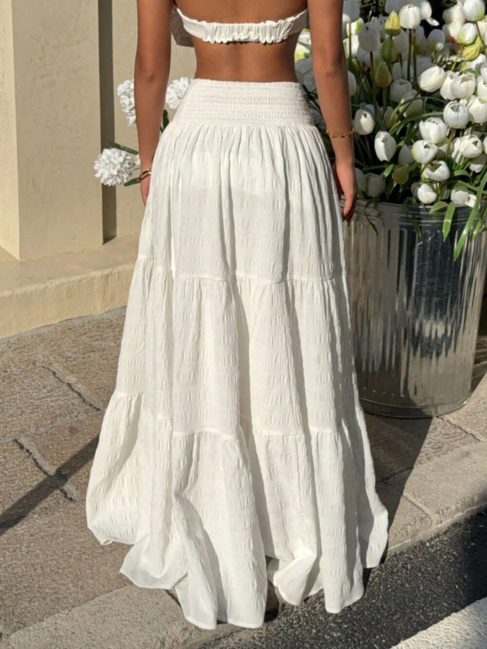 White Casual Women's Shirred Waist Ruffled Hem Skirt - Picture 2 of 6